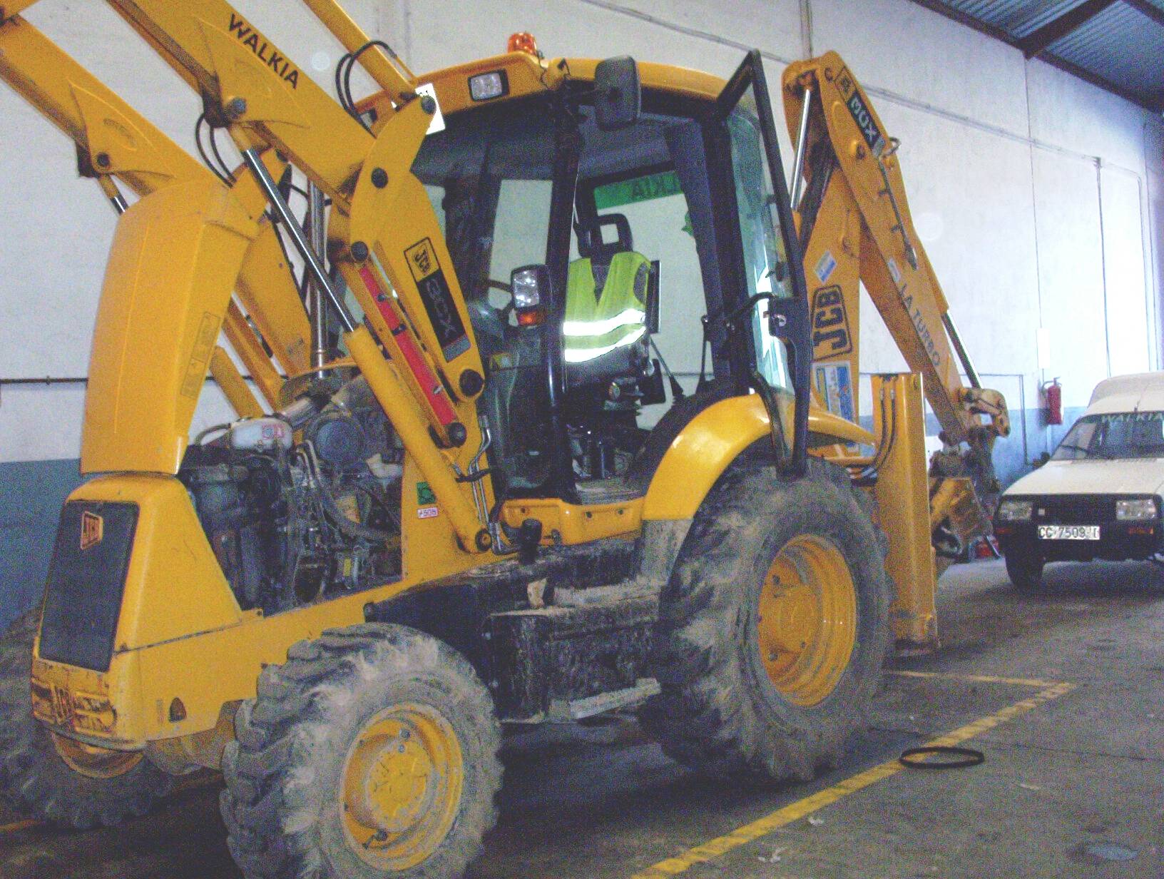 JCB Authorized Center